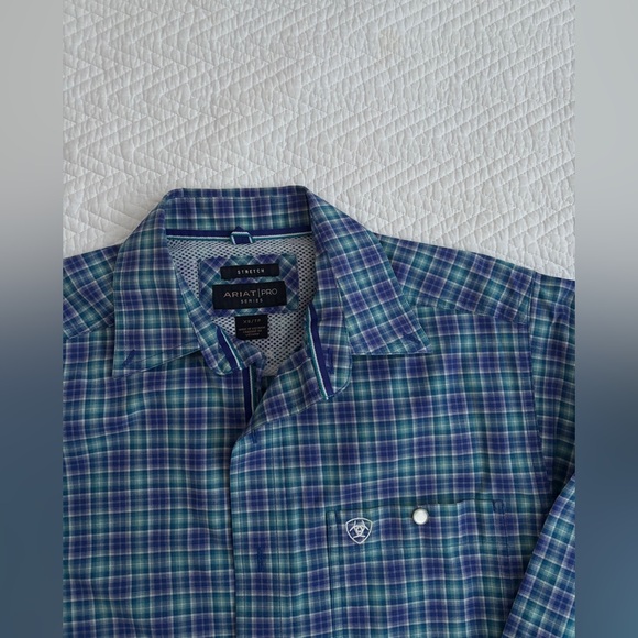 Ariat Plaid Longsleeve - Picture 2 of 3